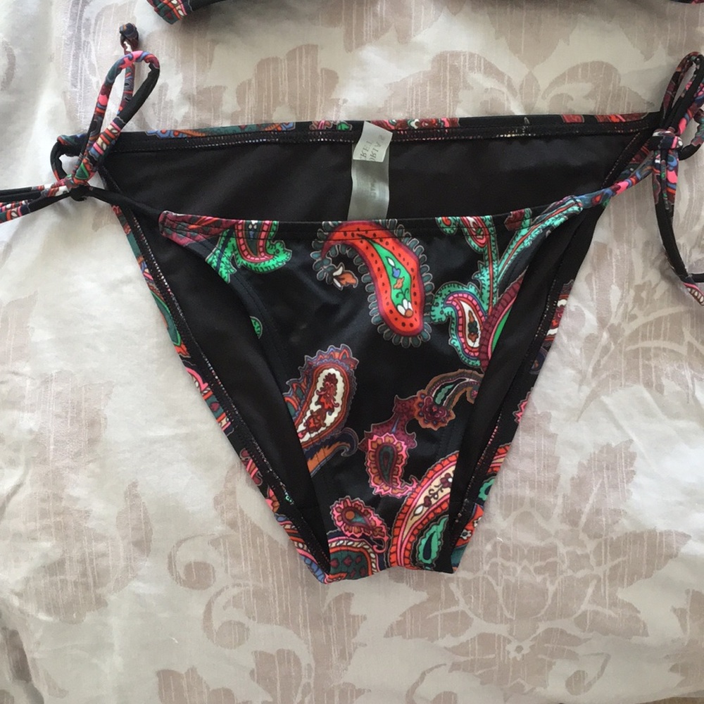 Victoria’s Secret Black Paisley Print Bikini - Picture 2 of 6
